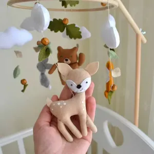 Sıcak tasarım DIY el yapımı woodland orman dekoratif ayı tilki bunny geyik bebek beşik kreş cep hissettim