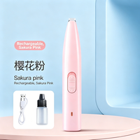 La tondeuse Clean Clipper fonctionne en toute discrétion pour ne pas effrayer les animaux sensibles, ce qui la rend idéale pour les animaux timides et bien-aimés.