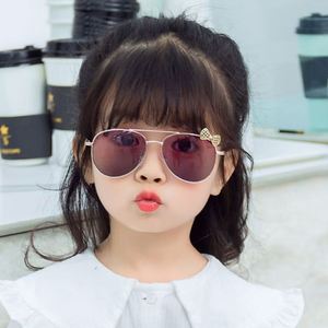 Logo Custom 2025 Fashion Cute Metal Bow Oversized Kids Sunglasses UV400 Big <b>Frame</b> Pilot Sunglasses for Girls - Product Image 3