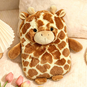 Bouteilles d'eau chaude en caoutchouc personnalisées de 1L en gros avec housse en peluche <span class=keywords><strong>girafe</strong></span> - Product Image 1