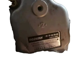 Mitsubishi 6d14, 6D15, 6D16, 6d17, fk415, fk416, fk416, fk417, 6d14t, SK220, 6d16t Máy bơm nước động cơ me035138, me075046 - Product Image 1