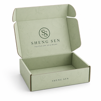 Boîtes d'expédition colorées personnalisées peuvent être utilisées pour personnaliser les boîtes d'emballage avec logo et les boîtes d'expédition pour l'emballage de vêtements.