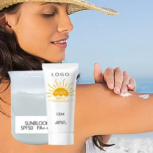 En stock eficiente refrescante protector solar SPF 50 crema protección Uv piel cuerpo protector solar loción blanqueadora protector solar