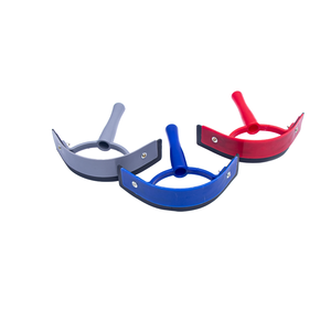 BRAND ZONE Équipement équestre léger personnalisé de haute qualité Brosse à cheval en plastique durable avec poignée antidérapante - Product Image 2