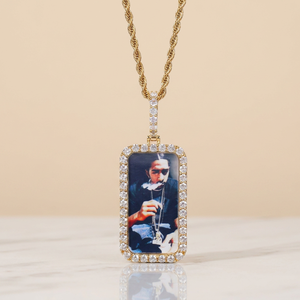Pendentif personnalisé en or plaqué 14 carats avec diamant de laboratoire, portrait de chien ou de chat, souvenir personnalisé, certifié IGI - Product Image 1