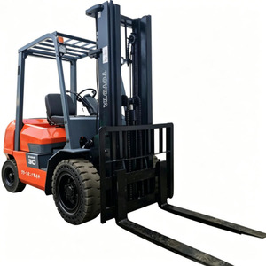 Chariot élévateur diesel Toyota d'occasion de 3 tonnes, avec moteur japonais en bon état, similaire à l'Icon, livraison gratuite - Product Image 1