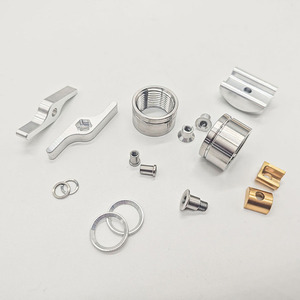 Pièces usinées CNC OEM, composants sur mesure non standard en aluminium, laiton, acier inoxydable, composants de quincaillerie automobile - Product Image 1
