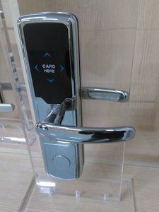 ระบบล็อคประตูอัจฉริยะสำหรับโรงแรม YELOCK Factory Zinc Waterproof Electronic Hotel Lock System พร้อมคีย์การ์ด สวิตช์ และซอฟต์แวร์จัดการฟรี รุ่น YE-RF1008 - Product Image 5