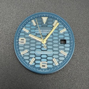 Nuevo Dial de Reloj de 33.8MM con Índices Dorados, Varios Colores Disponibles, Manecillas a Juego, Luminoso Verde, Compatible con Movimiento NH35 - Product Image 3