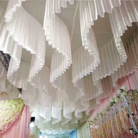 Voilages de plafond en mousseline en forme de S pour décoration de toile de fond de mariage