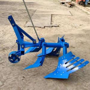 Petit monocylindre agricole à quatre roues motrices 130,135 barres manuelles de grille de miroir, changement latéral de courroie de charrue retourné à la main - Product Image 6