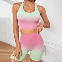 Ensemble de yoga vert sans couture en Spandex/Nylon, comprenant un soutien-gorge sexy et un pantalon liftant les fesses, avec short d'exercice pour le fitness