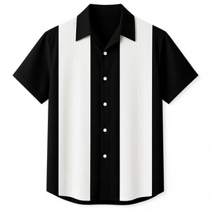 Camisa Casual Premium de Manga Corta con Paneles Negros y Blancos a Rayas, con Botones al Frente y Estilo Urbano Contemporáneo - Product Image 1