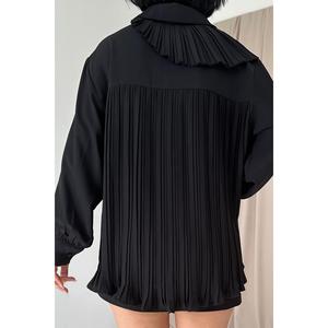 เสื้อชีฟองจีบสีดำของเจสสิก้า เสื้อผู้หญิงสำหรับงานปาร์ตี้สุดหรู ดีเทลผ้าซีทรูเป็นชั้นๆ - Product Image 2