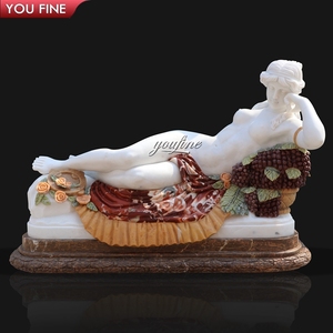 Escultura Clásica de Mujer Desnuda Acostada en Mármol Blanco - Product Image 1