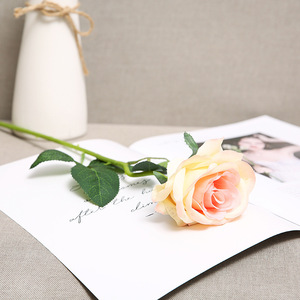 Ramos de rosas artificiales de terciopelo, muy vendidos, individuales, para venta al por mayor, regalos para el Día de San Valentín, decoraciones para bodas - Product Image 5