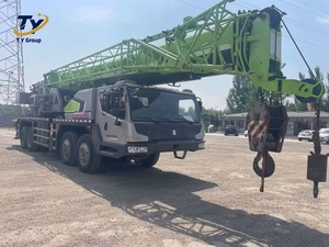 Grúa hidráulica sobre camión Zoomlion ZTC700V5 usada, 70 toneladas, pluma de 16 m para elevación de puentes y carreteras - Product Image 4