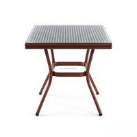 Ensemble table et chaises de bistrot français en gros, noir et blanc à carreaux, en rotin PE, aluminium inoxydable pour hôtel, villa, terrasse, balcon