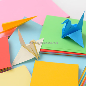 <span class=keywords><strong>Papier</strong></span> d'impression <span class=keywords><strong>A4</strong></span> en carton coloré <span class=keywords><strong>180g</strong></span> pour enfants Origami fait à la main Purée épaissie Peinture <span class=keywords><strong>Papier</strong></span> copié pour le bureau de l'école - Product Image 5