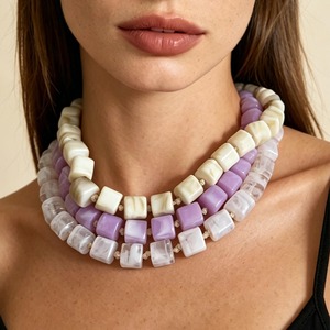 Collar de Resina en Oferta, Joyería Hecha a Mano, Accesorio de Moda para Uso Diario y Colección de Regalos, Disponible a Precio de Exportación - Product Image 4