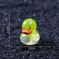 1pc Poupées de canard démoniaque d'Halloween, figurines miniatures en résine avec des motifs effrayants, parfaites pour les décorations d'Halloween