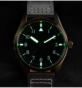 นาฬิกาข้อมือผู้ชายแบบอัตโนมัติ รุ่นนักบิน กระจกแซฟไฟร์ ตัวเรือนทองสัมฤทธิ์ กันน้ำ 20atm ระบบกลไก NH35 สไตล์วินเทจ <span class=keywords><strong>ราคา</strong></span>โรงงานขายส่ง รับผลิตตามสั่ง - Product Image 5