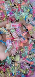 100 pièces/<span class=keywords><strong>lot</strong></span> <span class=keywords><strong>de</strong></span> breloques assorties pour gobelets à boisson aux fruits, avec paille, jolies breloques pour bouteilles <span class=keywords><strong>de</strong></span> boisson, pendentifs pour porte-clés, fabrication <span class=keywords><strong>de</strong></span> bijoux, bricolage - Product Image 3