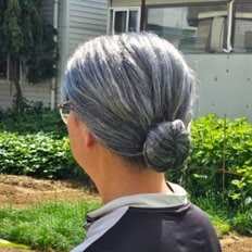 Peluca de cabello blanco estilo Hanbok tradicional con cabello largo puesto a mano Producto de cabello humano de alta calidad - Product Image 1