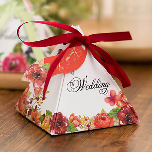 Custom pyramid shape wedding candy box favors paper box with ribbon