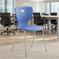 Chaise de réunion et de formation en plastique moderne, confortable, empilable et de haute qualité pour l'école et le bureau à domicile