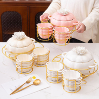Ensemble de vaisselle en porcelaine en forme de fleur de fête à la maison nordique blanc rose gris pot à soupe en céramique et bols avec support de rangement en or