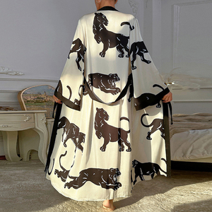 Nueva llegada: Bata de lujo de manga larga con estampado de leopardo, camisón sexy de satén para mujer - Product Image 6