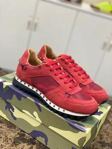 Chaussures de sport de luxe en gros pour la marche et la course, chaussures de sport tendance pour hommes, chaussures décontractées de créateur pour femmes, en cuir véritable avec amorti - Product Image 2