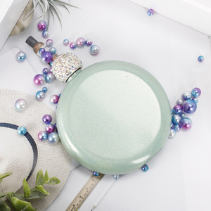 Flacon à <span class=keywords><strong>alcool</strong></span> portable de 5 oz pour les cadeaux de fête des femmes, mini flacon mignon avec bouchon en strass, flacon de poche en acier inoxydable - Product Image 6