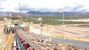 Courroie de convoyeur résistante à <span class=keywords><strong>la</strong></span> chaleur et aux flammes Courroie en caoutchouc <span class=keywords><strong>EP</strong></span>/nn pour ciment, acier et centrale électrique Courroie de convoyeur de précision - Product Image 6