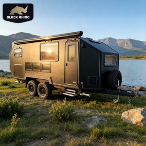 Grande caravane de 21 pieds avec double essieu et chambre principale pour les voyages et la vie en famille à long terme - Product Image 1
