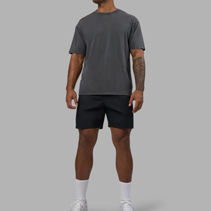 T-shirt Personalizzabile in Cotone Organico Pesante Traspirante, Produttore di T-shirt Nere con Spalle Scoperte Effetto Acid Wash - Product Image 4