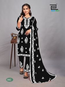 Pantalon Kurti tendance en rayonne noire et blanche avec design élégant Dupatta parfait pour les occasions spéciales disponibles à un prix abordable - Product Image 2