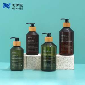 Flacon vide Minnie Close Skin 200ml 500ml avec pompe pour shampoing, gel douche, lait corporel - Product Image 1