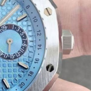 Venta directa de fábrica de reloj de hombre multifuncional, impermeable, con zafiro azul de moda y movimiento mecánico de alta calidad. - Product Image 1