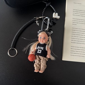 Lindo Llavero de Muñeca Miniatura, Colgante de Muñeca a la Moda, Adorable Accesorio para Bolsos, Regalo Divertido para Niñas - Product Image 1