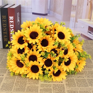QSLH-BE012 <span class=keywords><strong>Noël</strong></span> Graduation Halloween Nouvel An Décor À La Maison Artificielle Tournesol <span class=keywords><strong>Bouquet</strong></span> Fabricant En Gros - Product Image 3