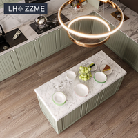 Meuble de rangement RTA haut de gamme style Shaker en MDF mat avec charnières à fermeture amortie et évier, cuisine modulaire personnalisable pour villa