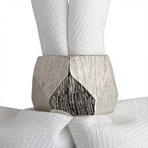 Aluminium Decorative <b>Silver</b> <b>Napkin</b> Ring For Sale Dishwasher Safe Modern Design <b>Napkin</b> Rings For Decoration Eco Friendly - Product Image 1