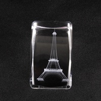 Vente en gros de modèles de la Tour Eiffel de Paris en cristal gravé au laser 3D, cube en verre de cristal pour la décoration de la maison, souvenirs cadeaux