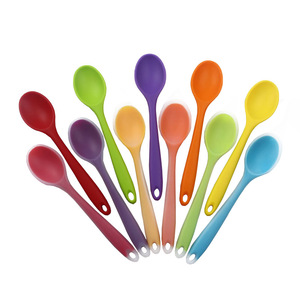 <span class=keywords><strong>Cuillère</strong></span> en <span class=keywords><strong>silicone</strong></span> résistante à la chaleur pour mélanger et servir les aliments dans la cuisine - Product Image 1