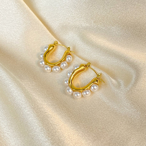 Orecchini in acciaio al titanio placcato oro 18 carati in acciaio inossidabile intarsiato con orecchini a forma di C con perle bianche non sbiadiscono i <span class=keywords><strong>gioielli</strong></span> - Product Image 3