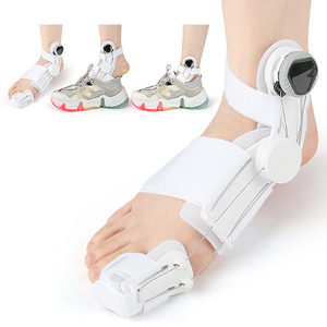 <span class=keywords><strong>Orthèse</strong></span> pour <span class=keywords><strong>Hallux</strong></span> <span class=keywords><strong>Valgus</strong></span> à Boucle Rotative Réglable pour Utilisation Jour/<span class=keywords><strong>Nuit</strong></span> – Dispositif d'Assistance pour la Portation <span class=keywords><strong>de</strong></span> Chaussures et le Soutien <span class=keywords><strong>de</strong></span> l'Os du Grand Pied - Product Image 6
