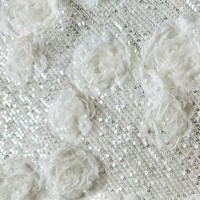 Tissu brodé de sequins en forme de rose 3D, dentelle brodée 3D pour robes de mariée et robes de soirée