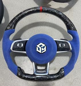 Volante Deportivo LED de Fibra de Carbono Compatible con Volkswagen Golf8 MK8 Passat <span class=keywords><strong>Touareg</strong></span> Tiguan Polo GTD MK7 MK6 <span class=keywords><strong>R</strong></span>-<span class=keywords><strong>Line</strong></span> CC Jetta - Product Image 3